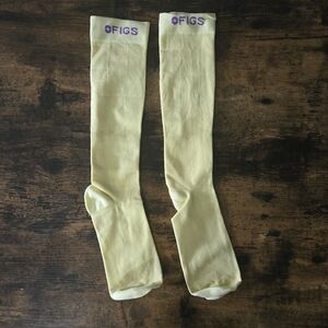 New Figs Compression Sock Yellow Sz L